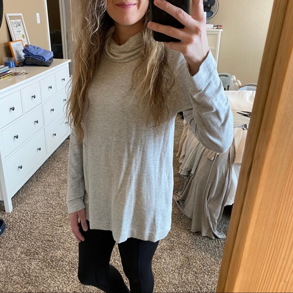 a•new•day Top | L - Picture 2 of 7